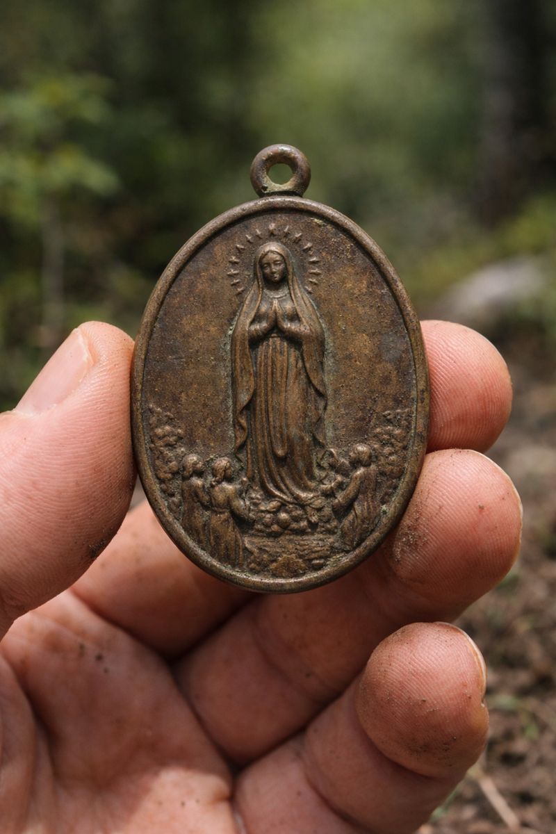 Antique Catholic Devotional Medal